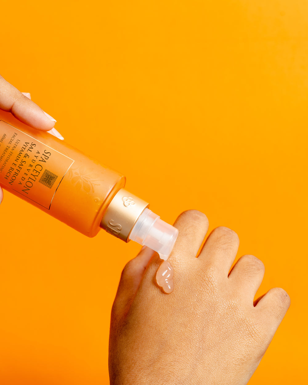 SAL & SAFFRON - gelinė veido kaukė su vitaminu E, 60 ml