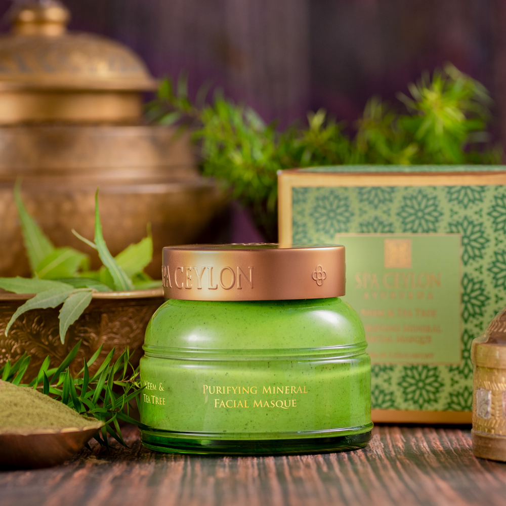 NEEM & TEA TREE - valomoji mineralinio molio veido kaukė, 100 g